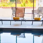 住宿加早餐酒店 Le Du Parc