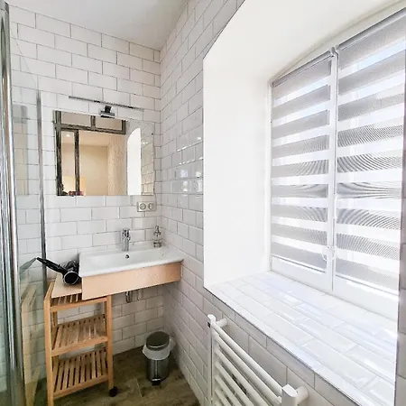 Le Du Parc Bed & Breakfast *